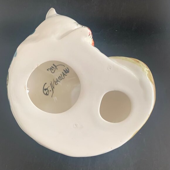 Sleeping Cat Porcelain Hand Painted Colorful Florals and Bird Signed 2004 - Picture 5 of 11